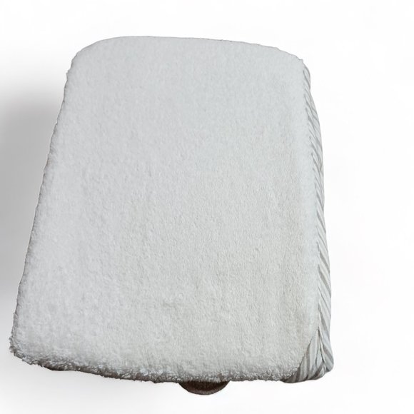 BabiesRUs Hooded Towel and Wash Mitt Set - Picture 4 of 9